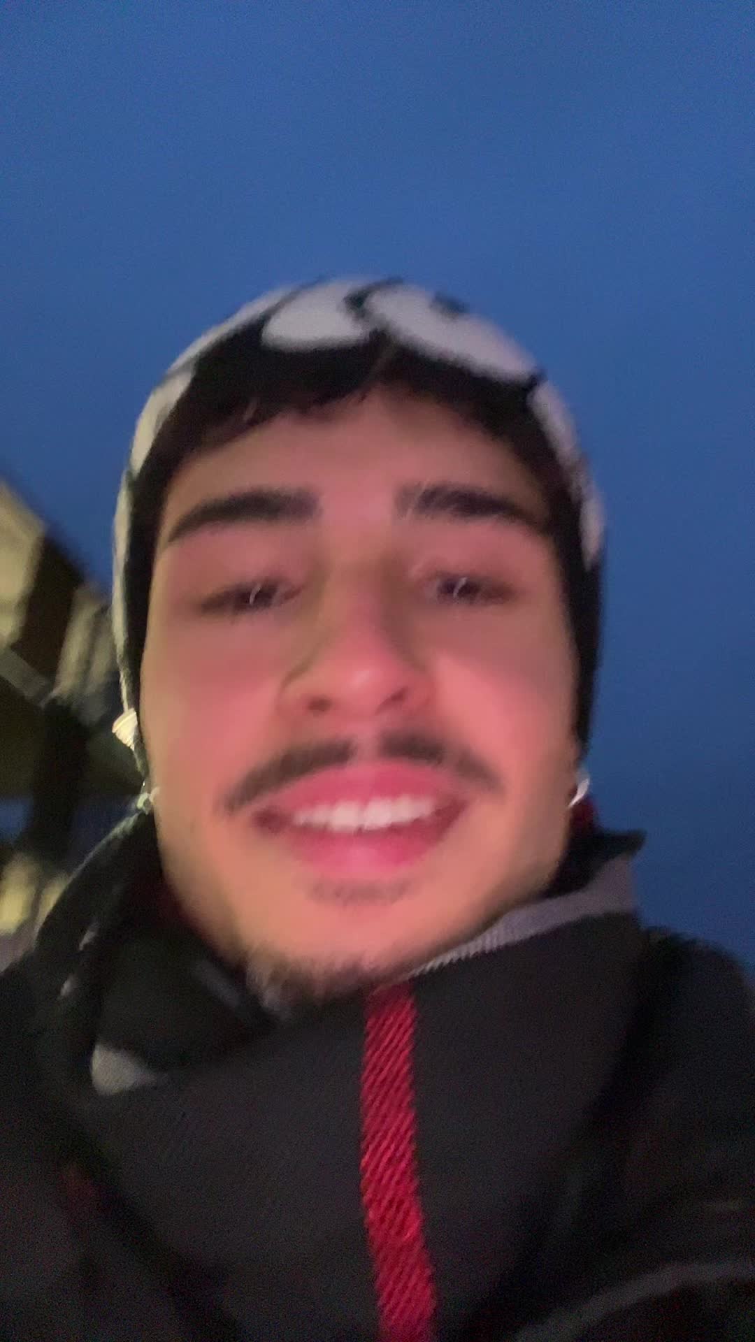@sandro