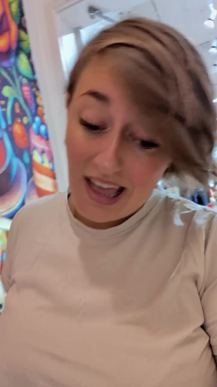 @TheLilPixie 💜