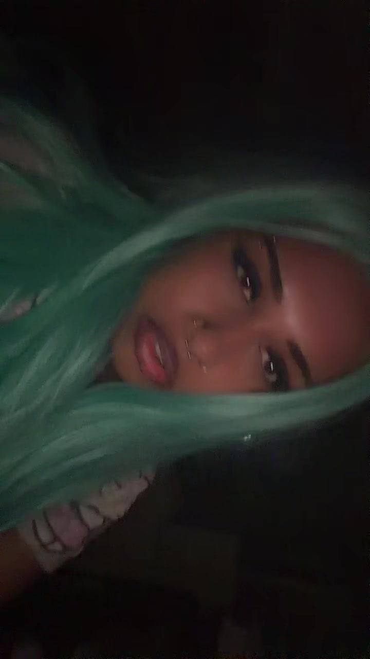 @nicole