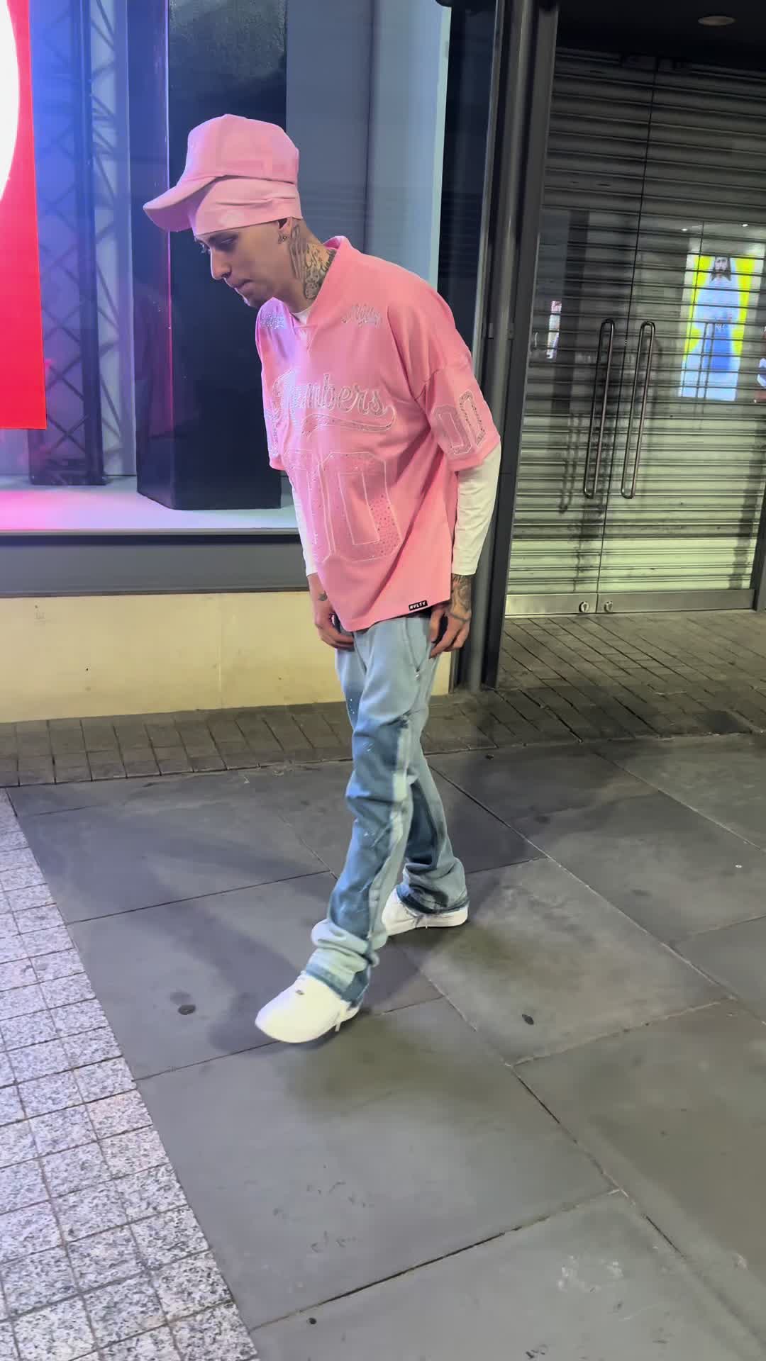 @Dee