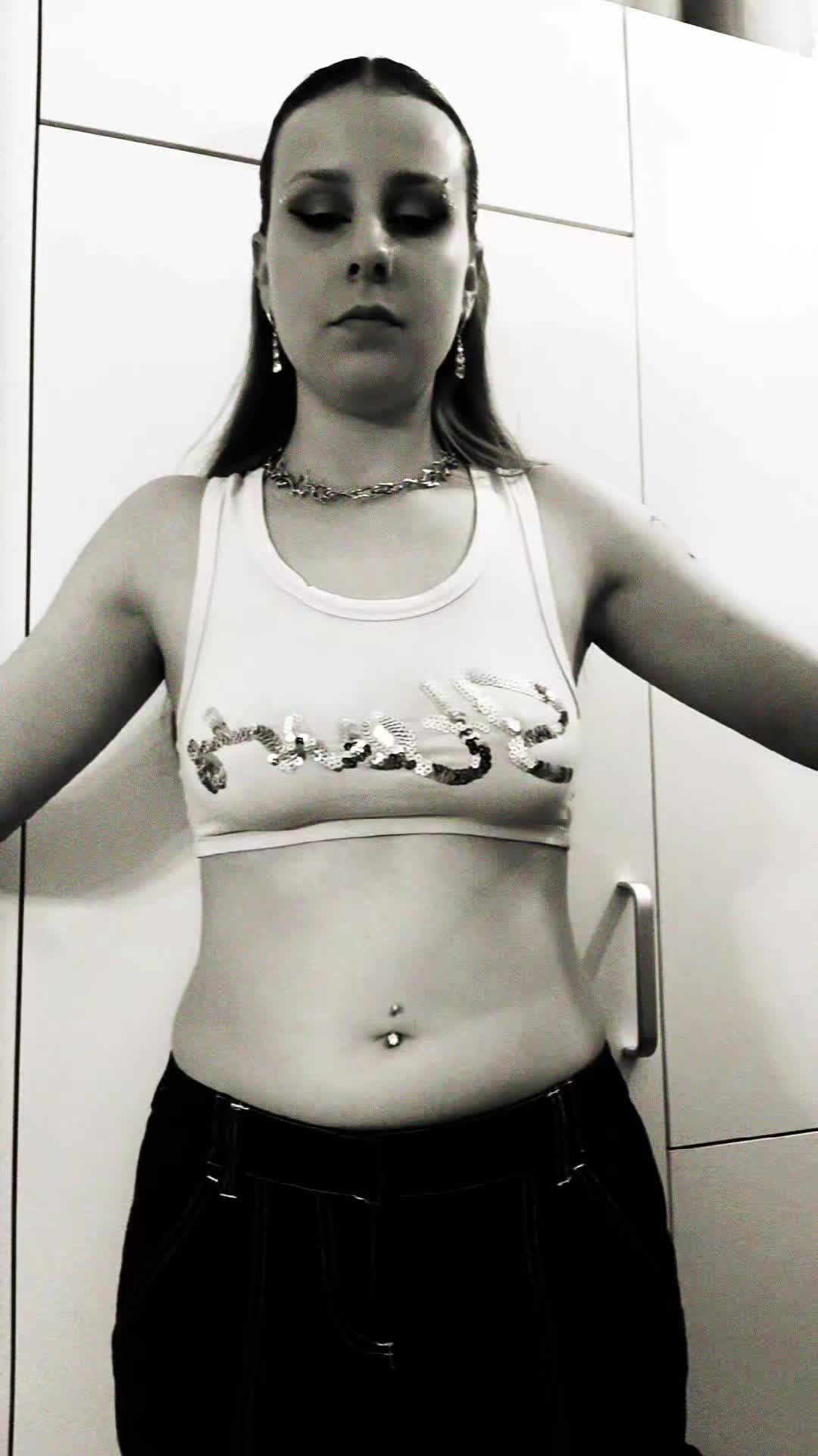 @Kimberly_biene