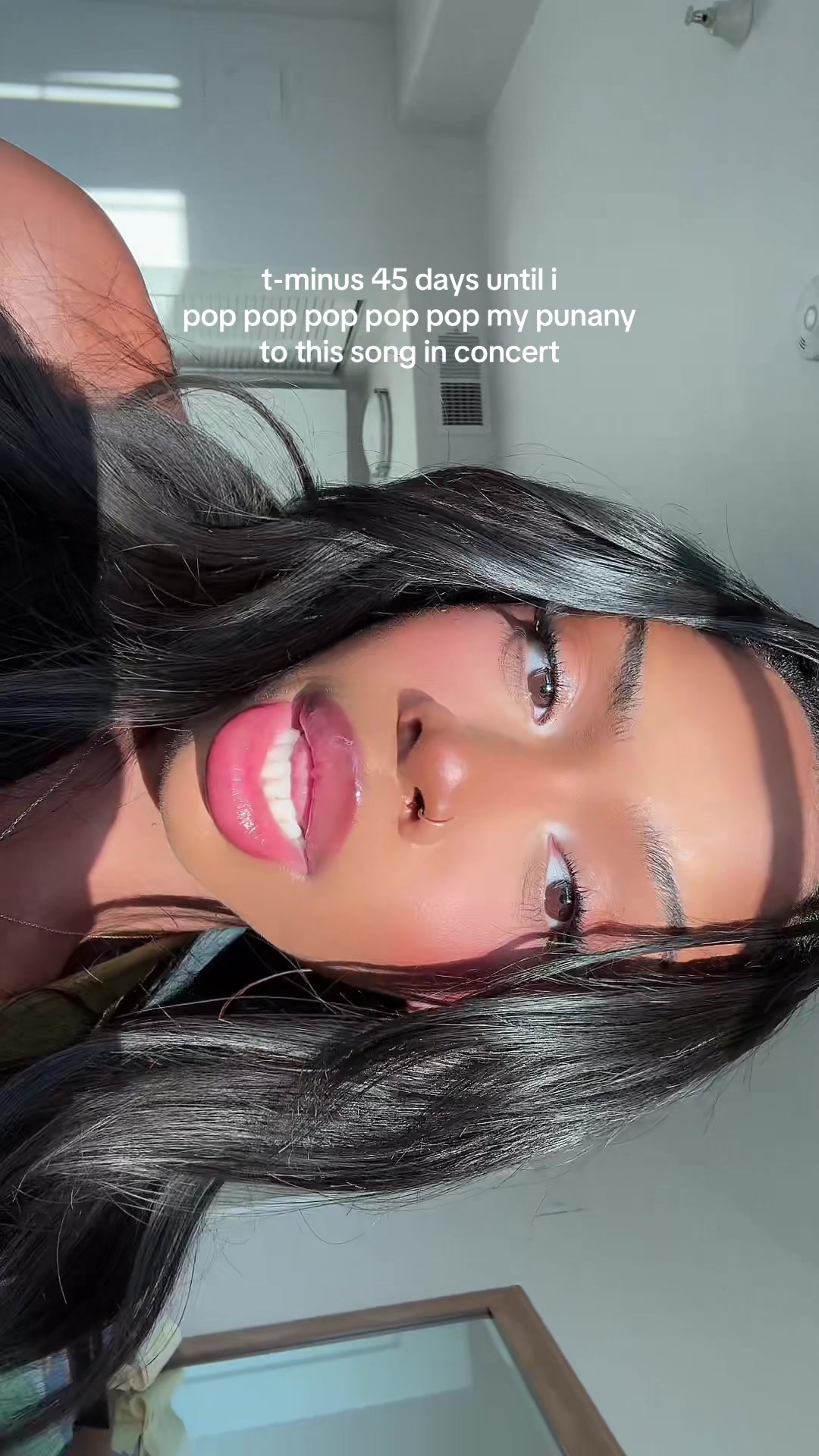 @Toria Lynaee