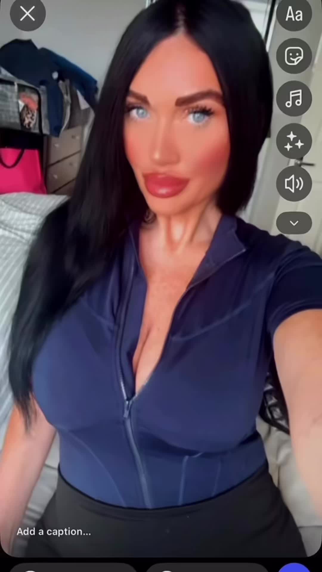 @katie_xstormi