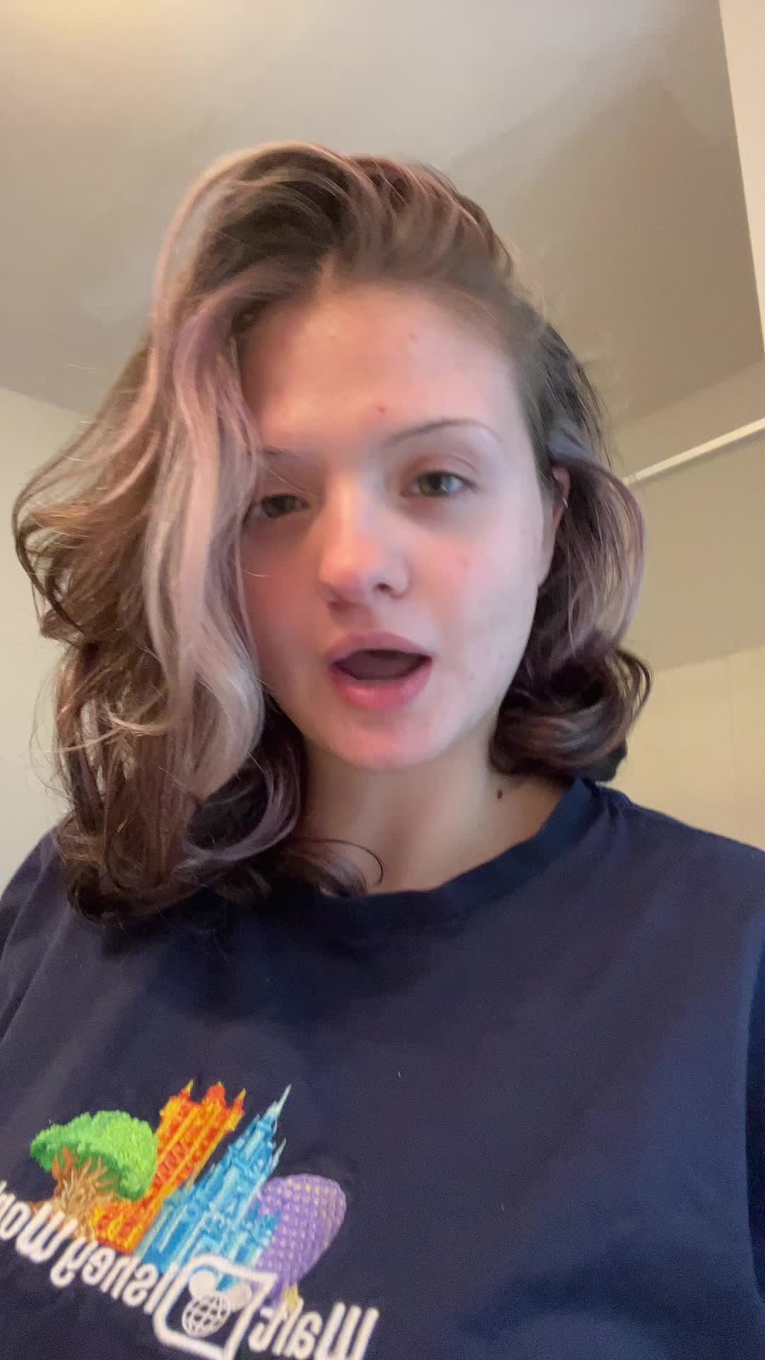 @ella🤎
