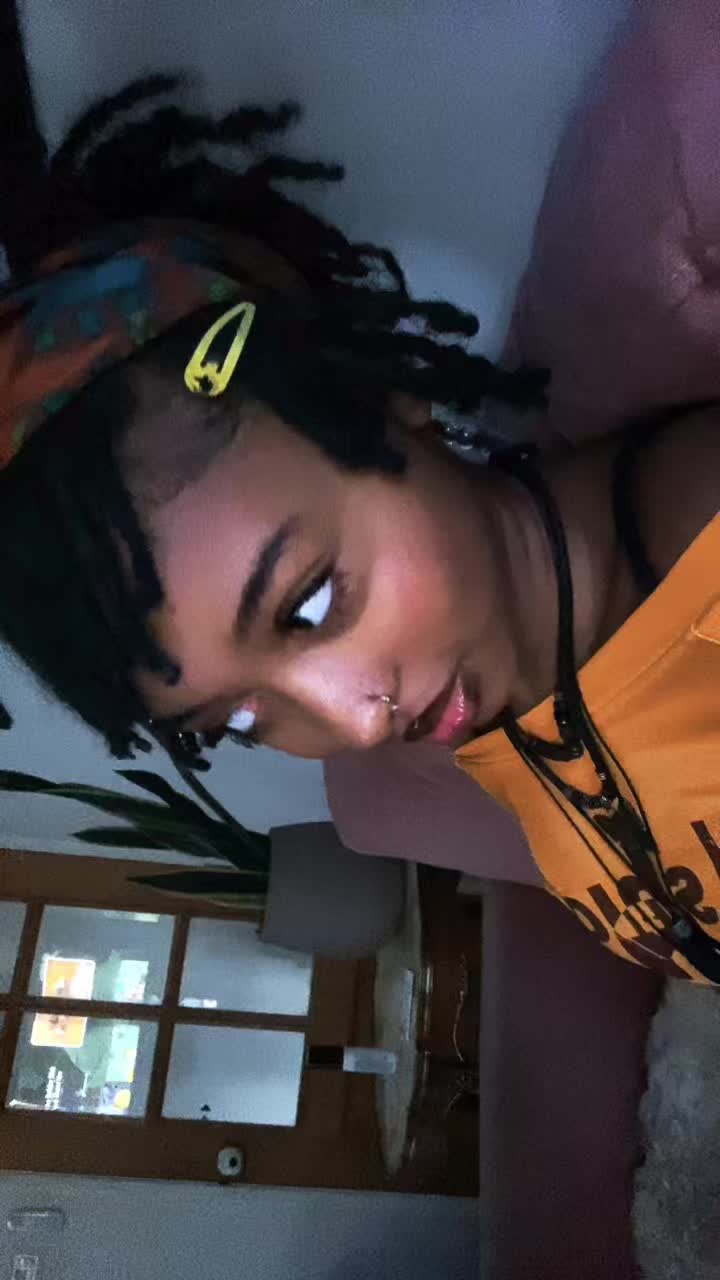 @kissMYAss