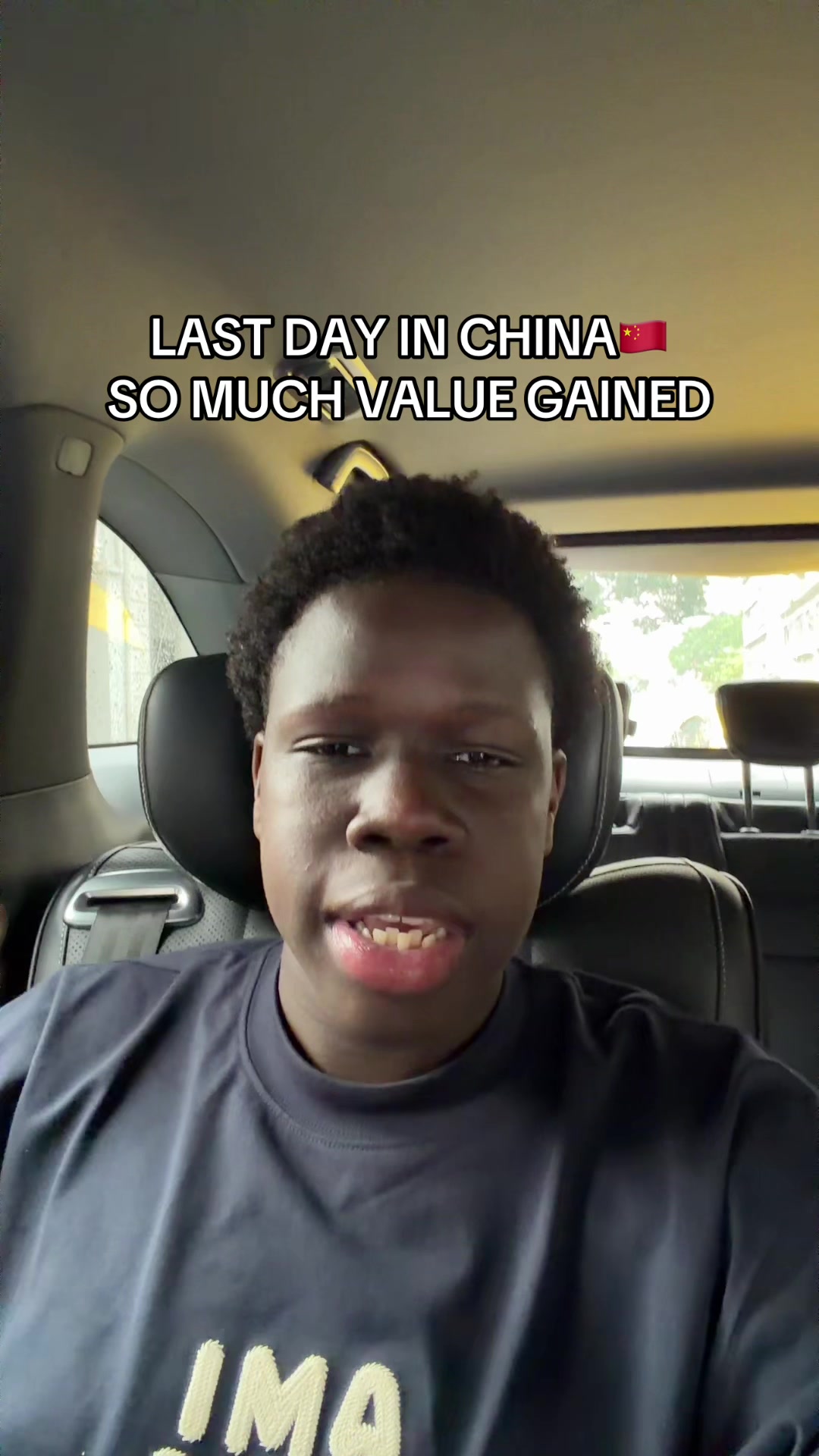 @Mo.