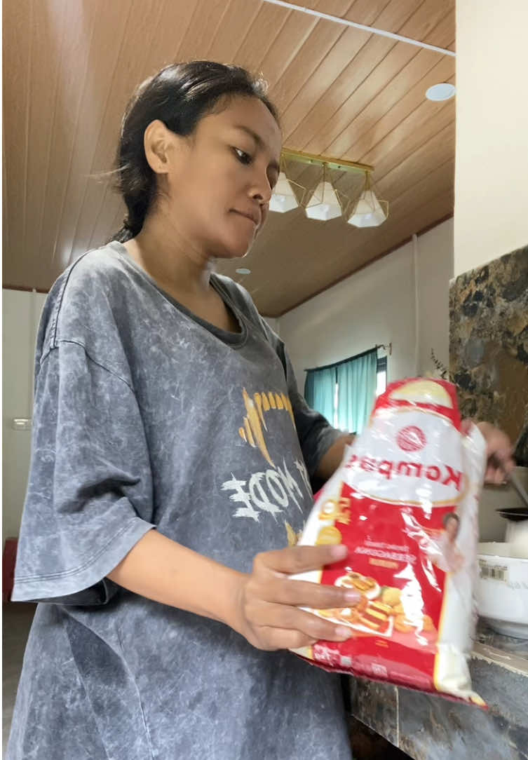 @ViviLau