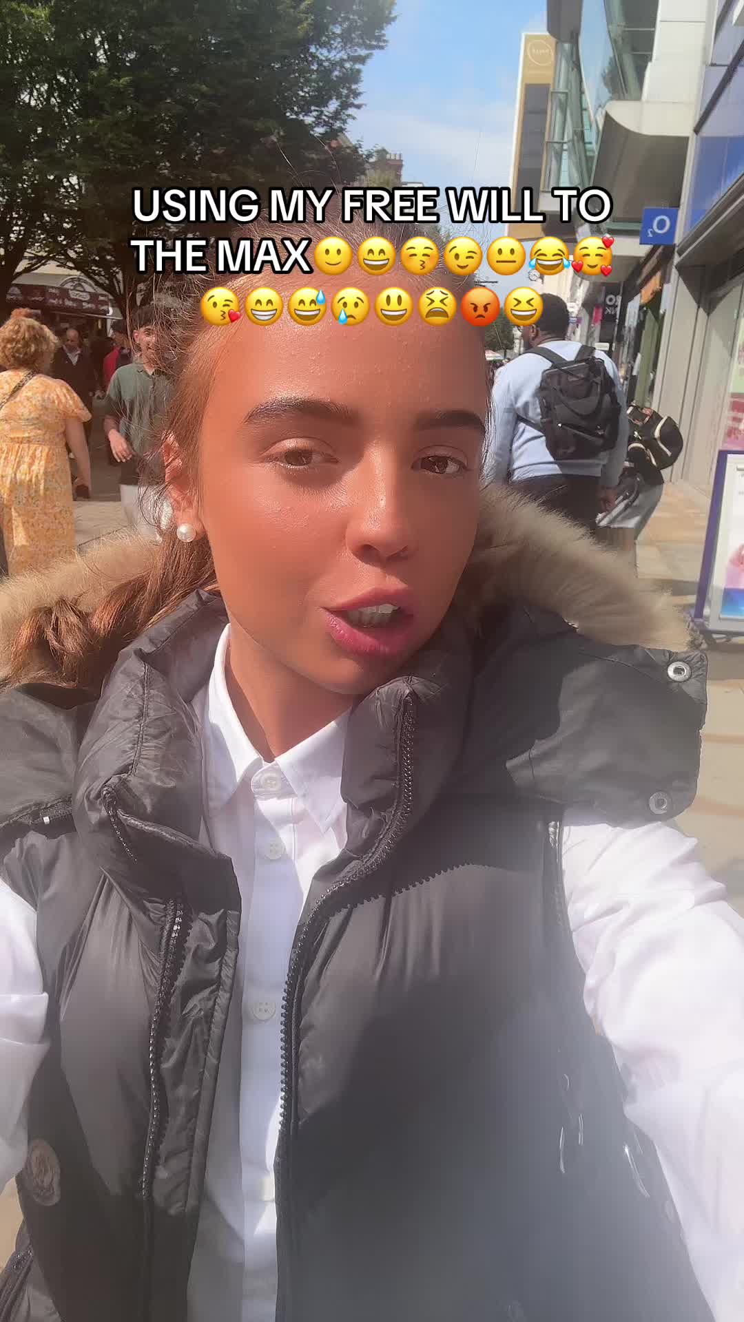 @legallaughswithlily