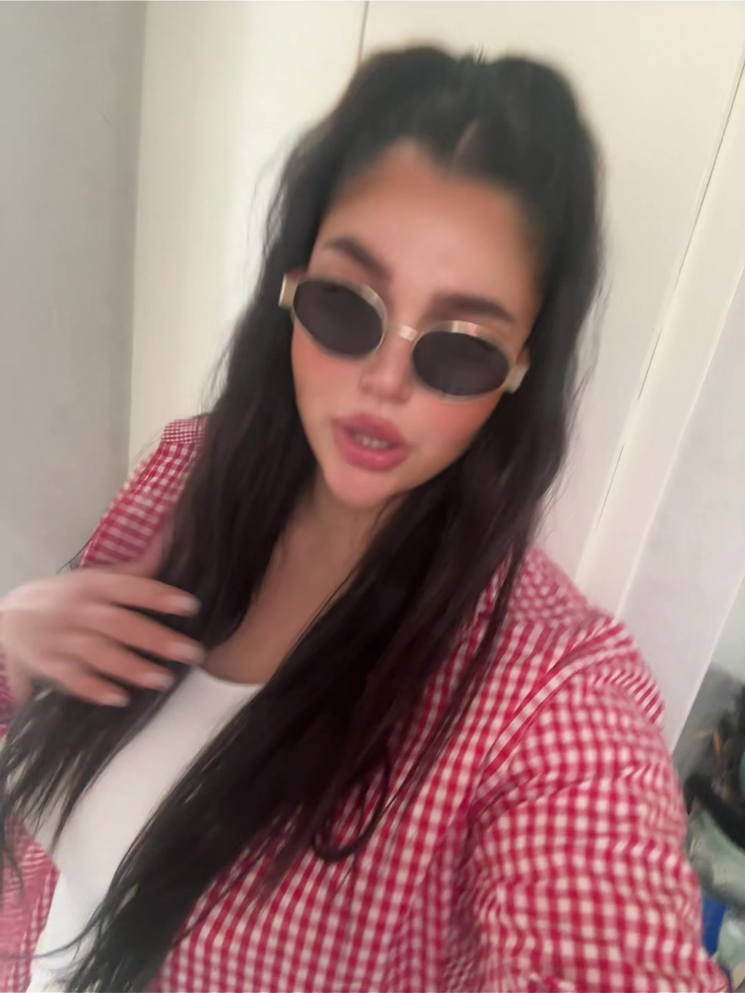 @𝗆𝗂𝖼𝗁𝖾𝗅𝗅𝖾𝖼𝗈𝗅𝖾𝗅𝗅𝖺