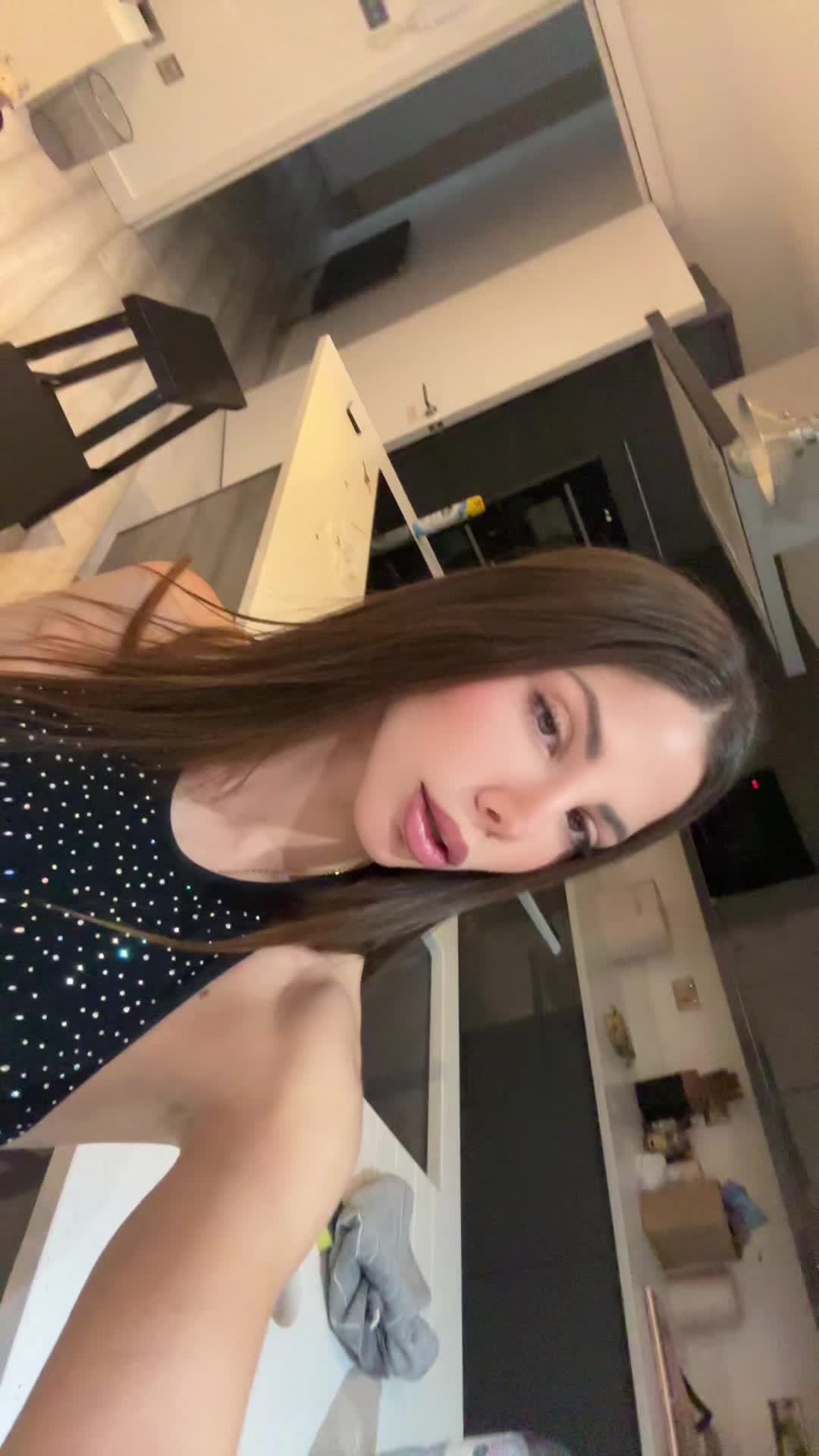 @Miriiampe__