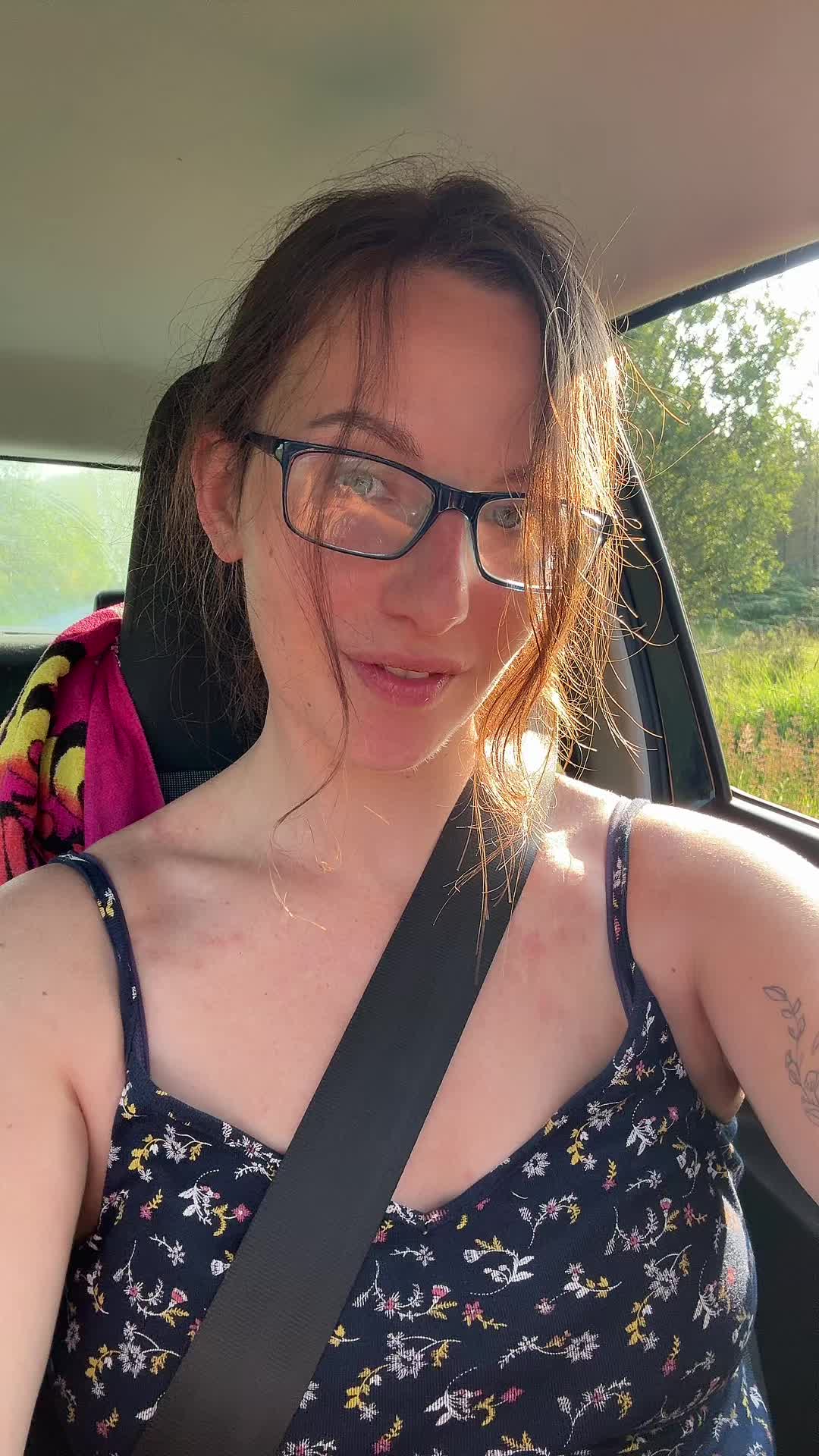 @AngelaFaux