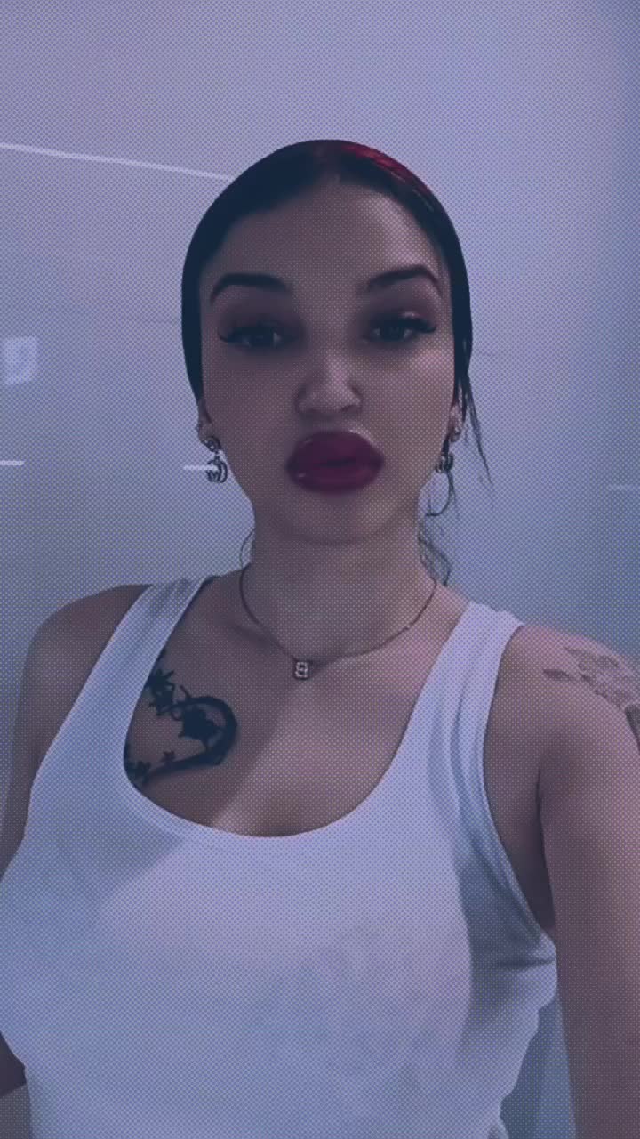 @👑Aesha👑