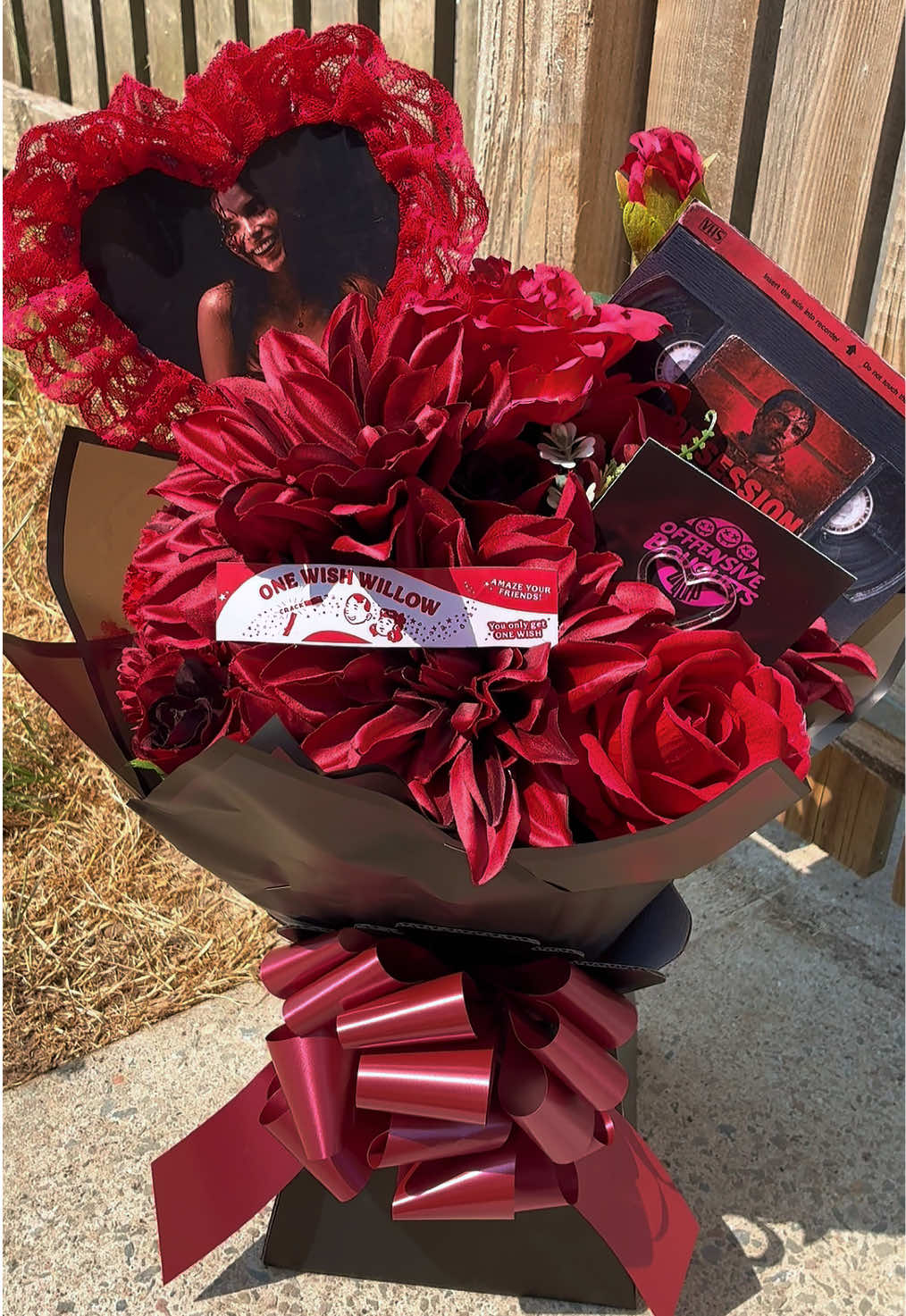 @offfensivebouquets