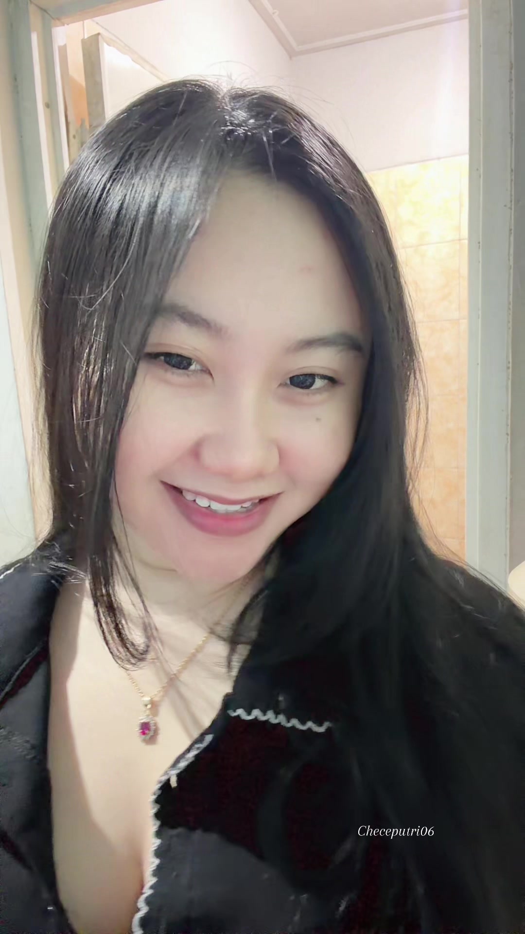 @Checeputri06