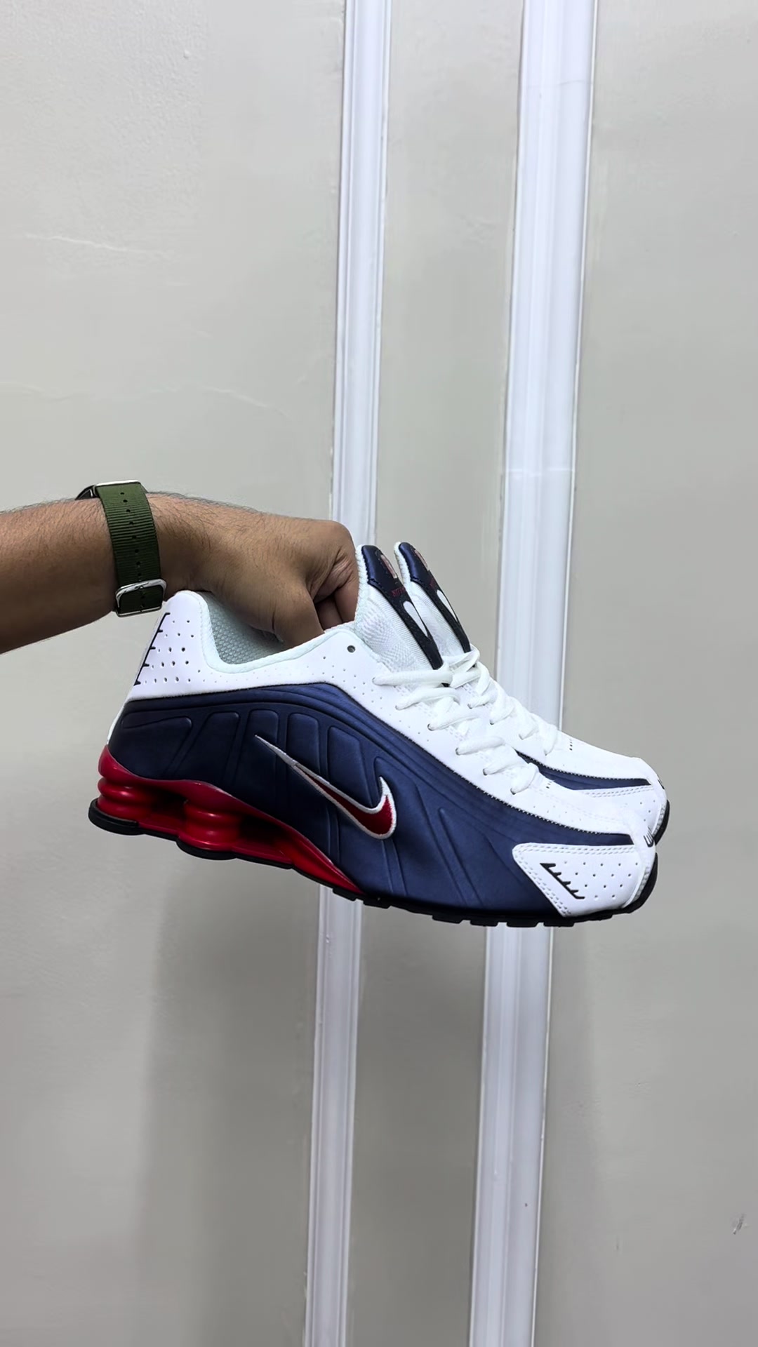 @SHOESMART60