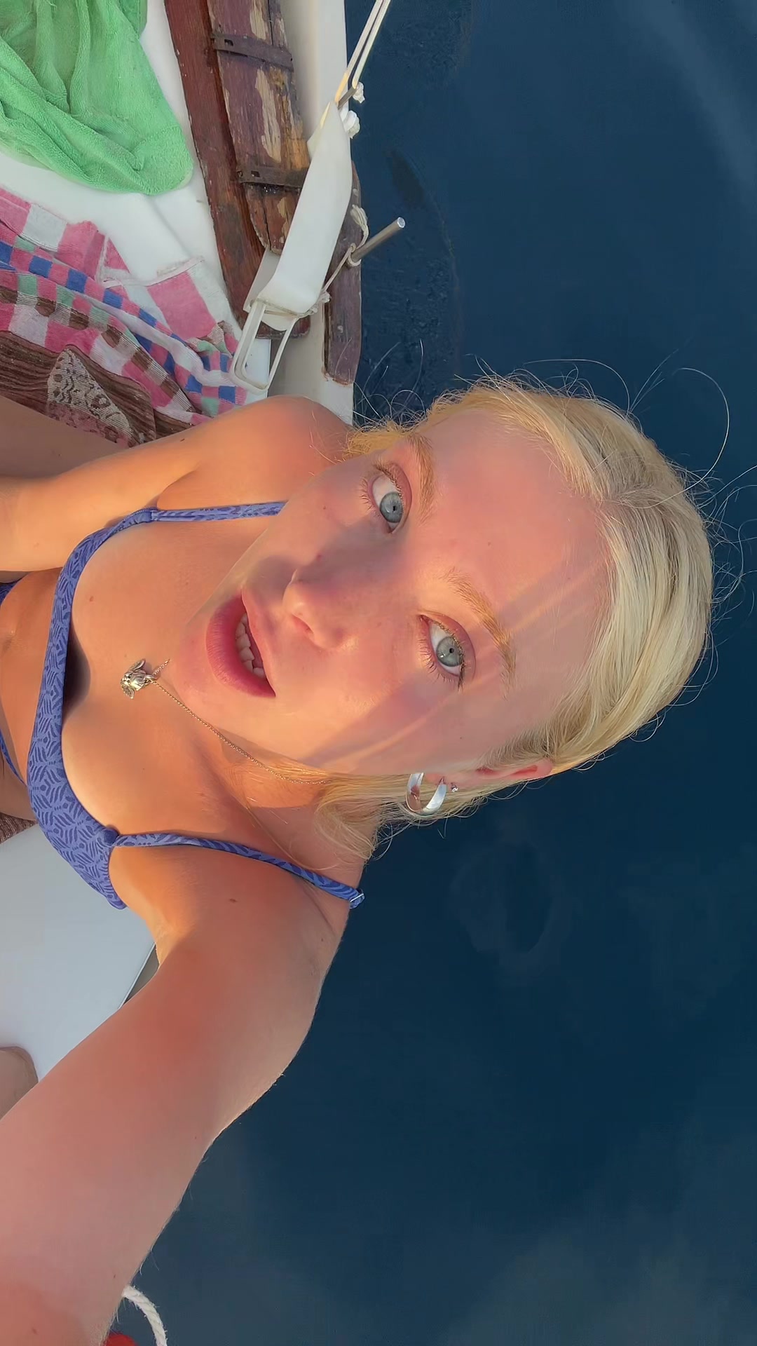 @&bull;cate&bull;