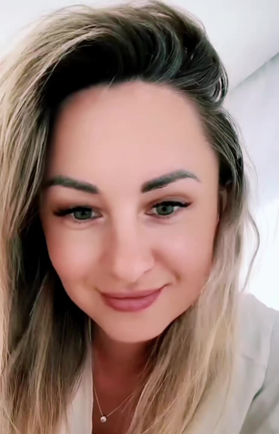 @Denisa 🖤🖤🖤🖤