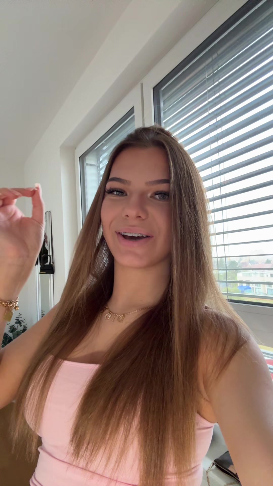 @Anicka