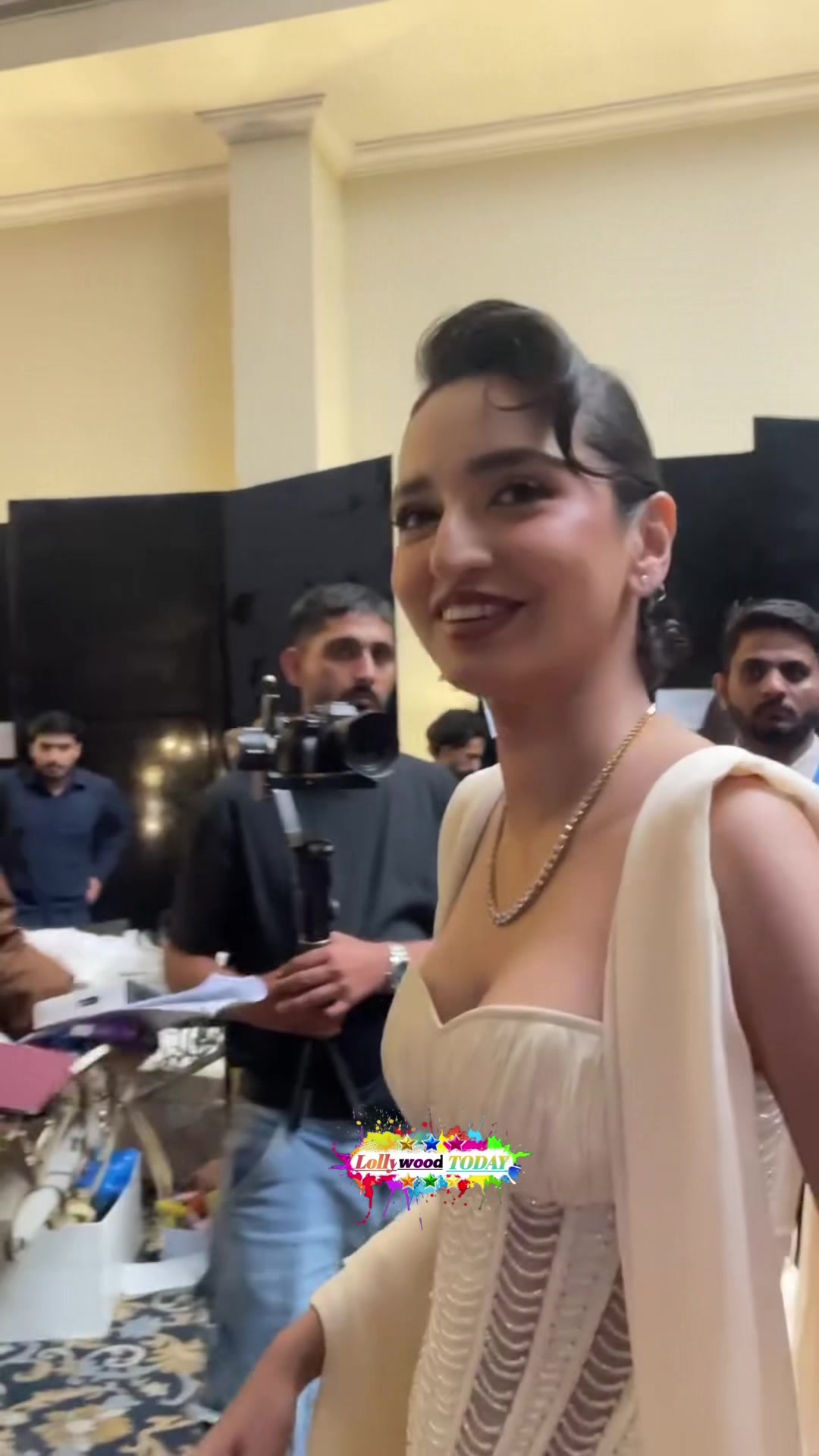 @Lollywood TODAY