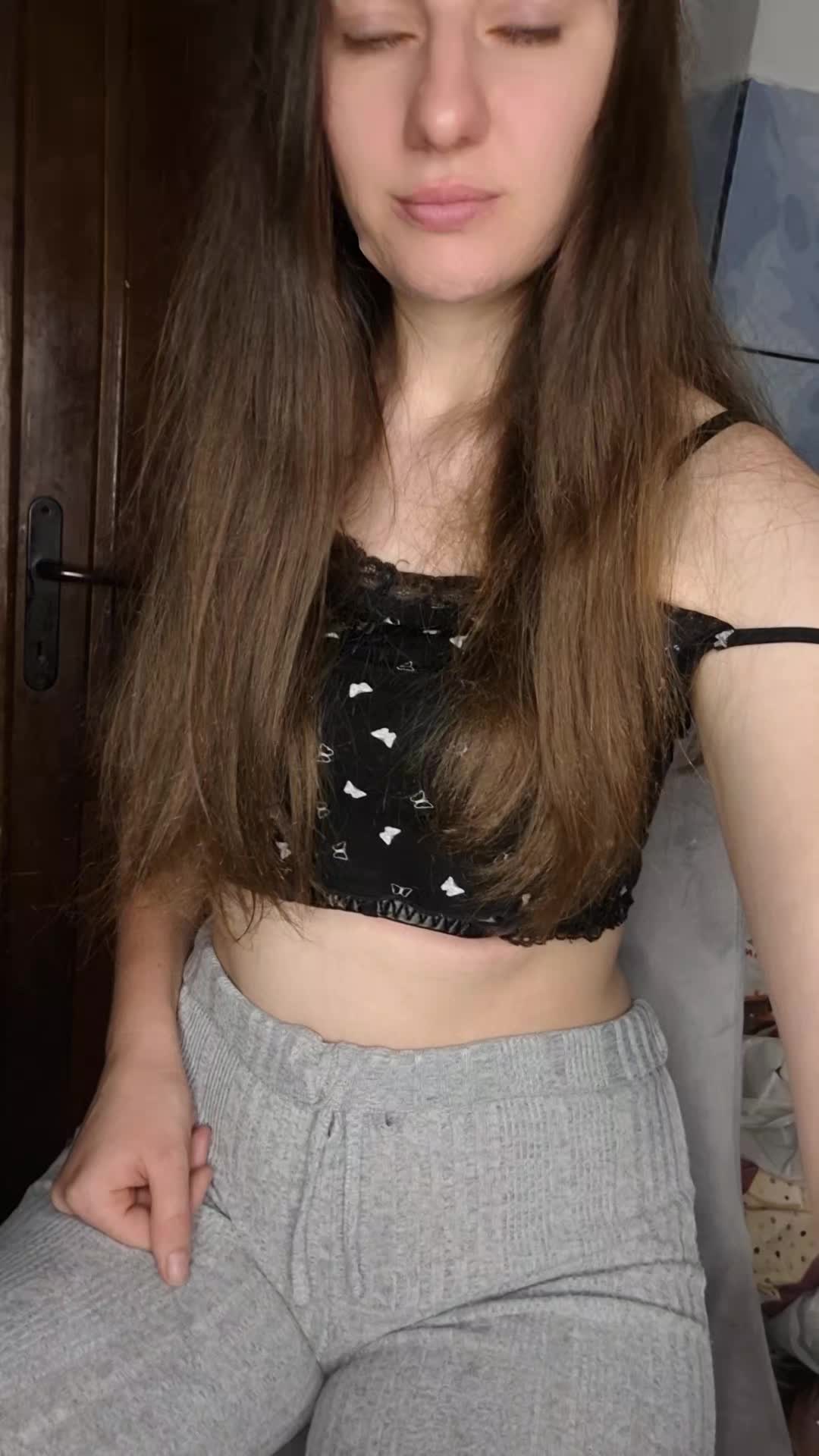 @Ellena.Ella