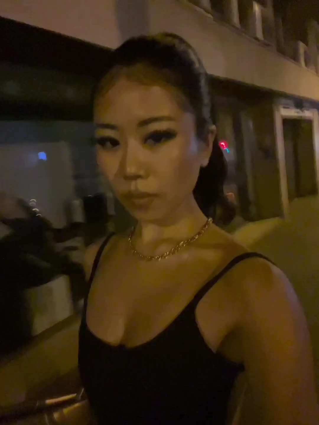 @Mia09