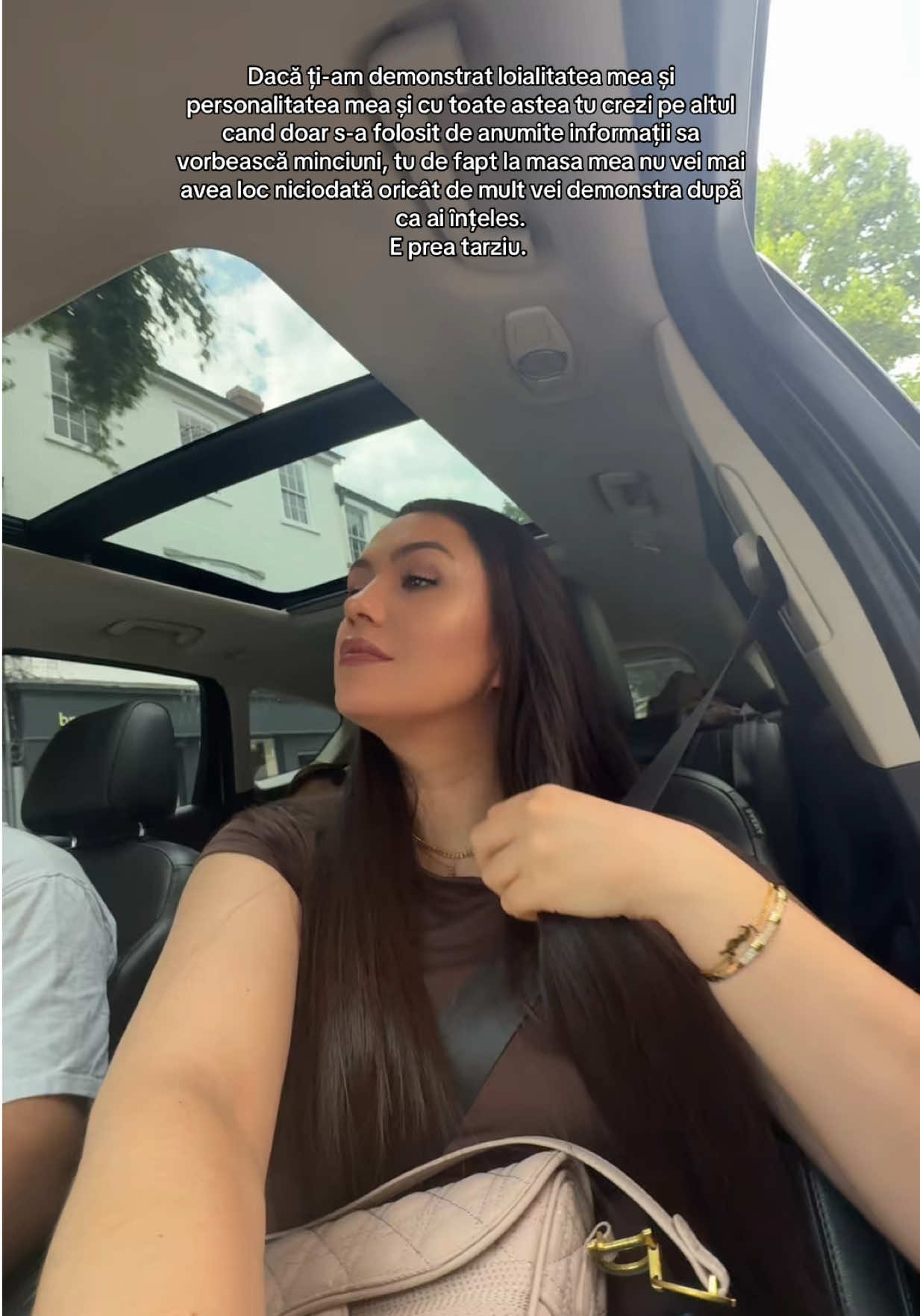 @Petronela.
