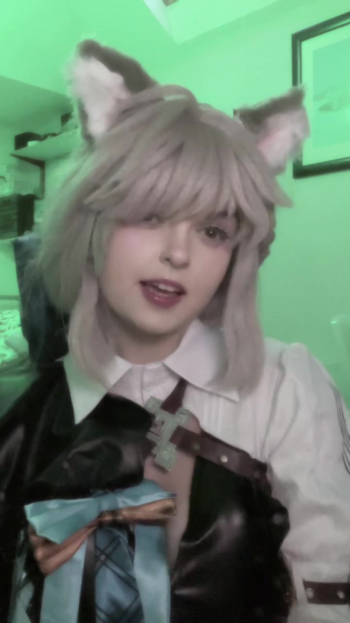 @eli :3 || megacon december ๐