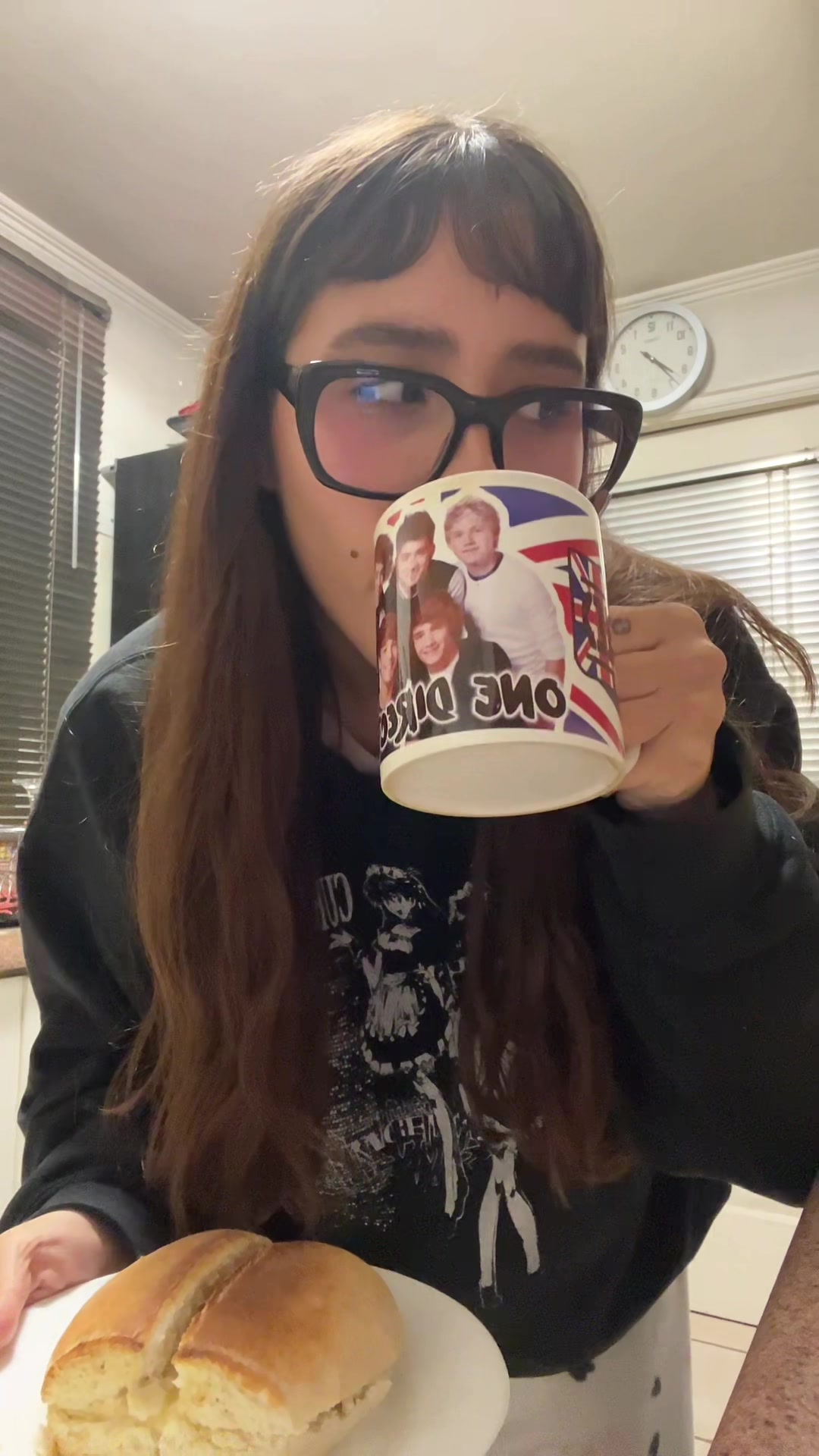@Antito (✿◠‿◠)