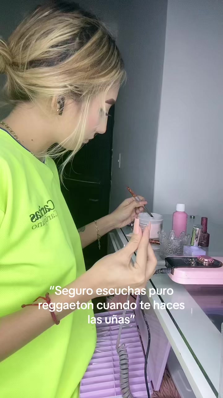 @Andrea Nuñez