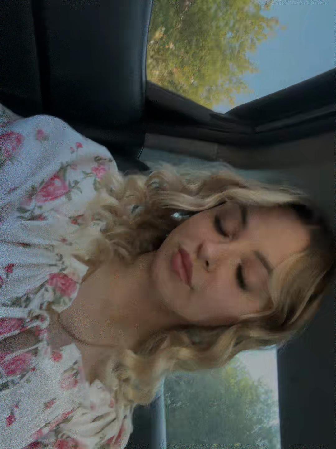 @Виолеттик💗