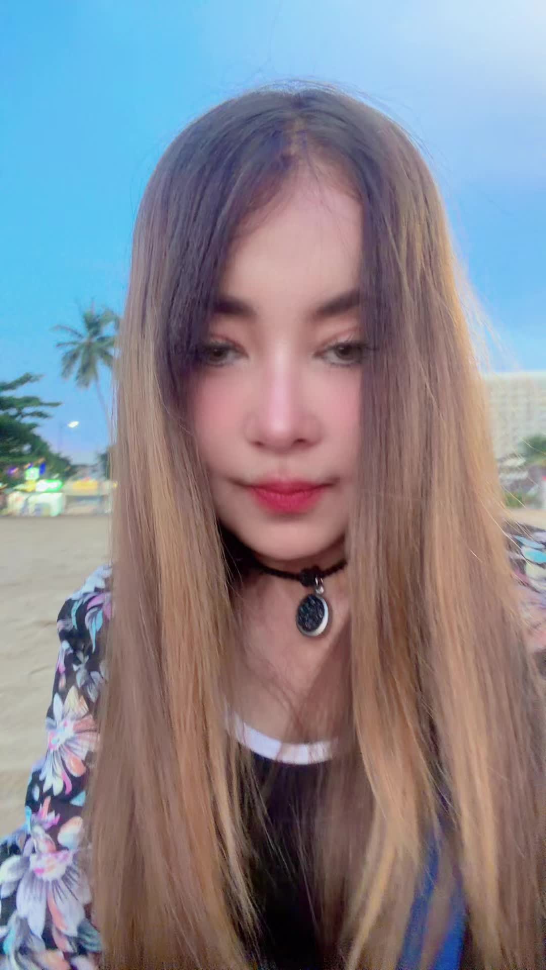 @Natalie🇹🇭🇬🇧