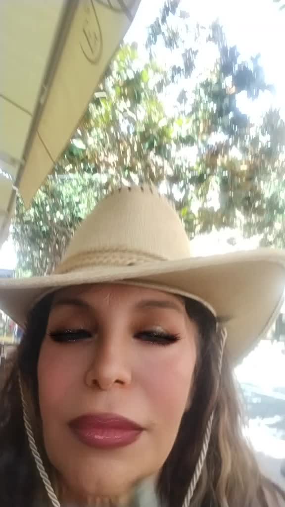 @laisa