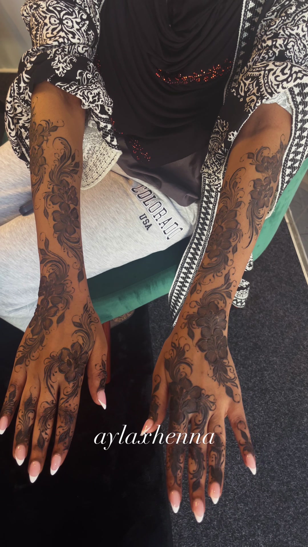 @aylaxhenna