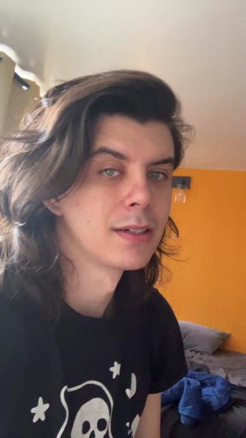 @zero woolfe (on YouTube)