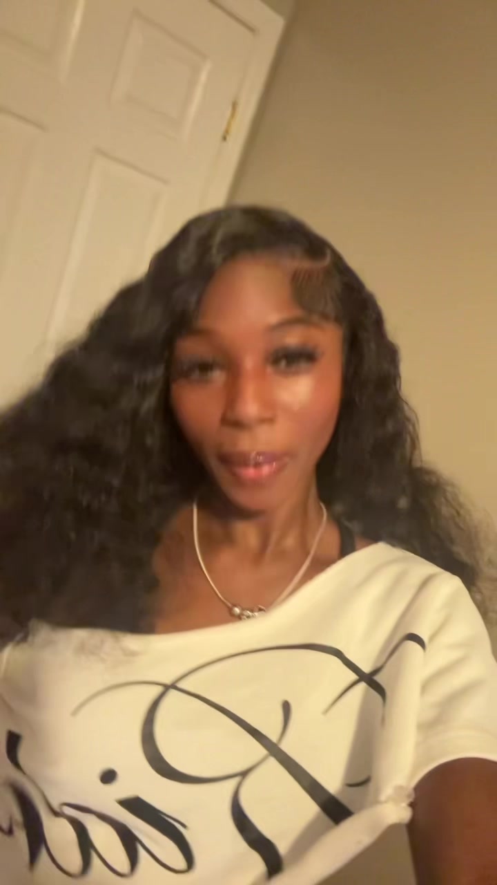 @Justagirlwithburgundyhair