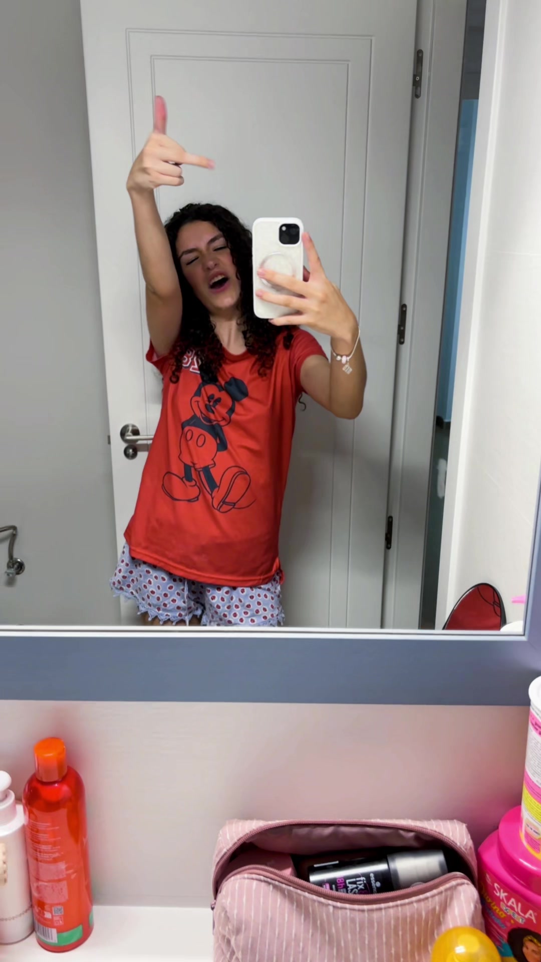 @curly 𝑔𝑖𝑟𝑙٭
