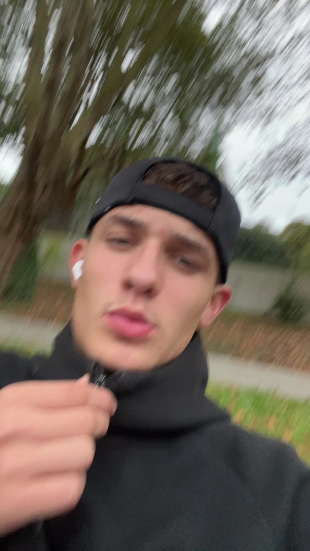 @𝐙