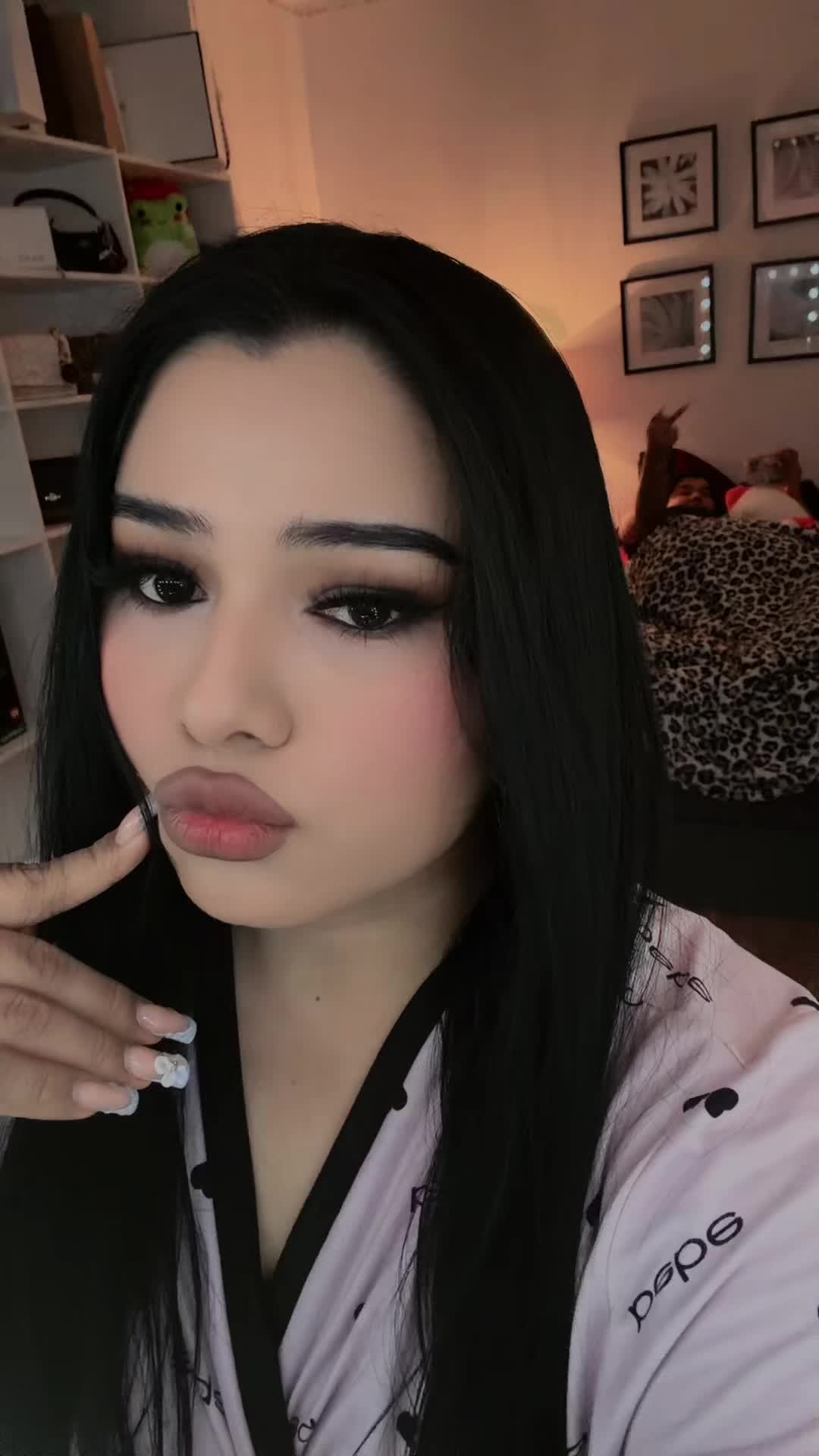 @kylieMichelle
