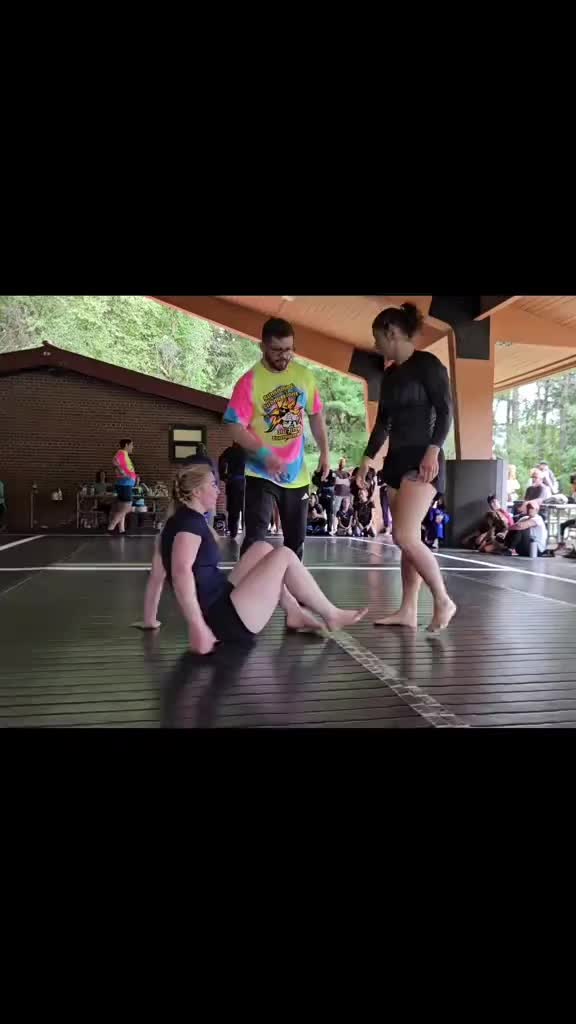 @Girls fight