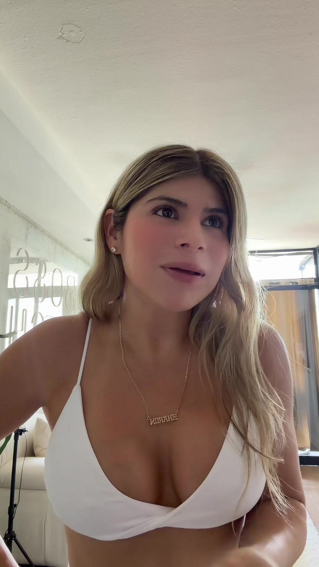 @sharooncastilloo