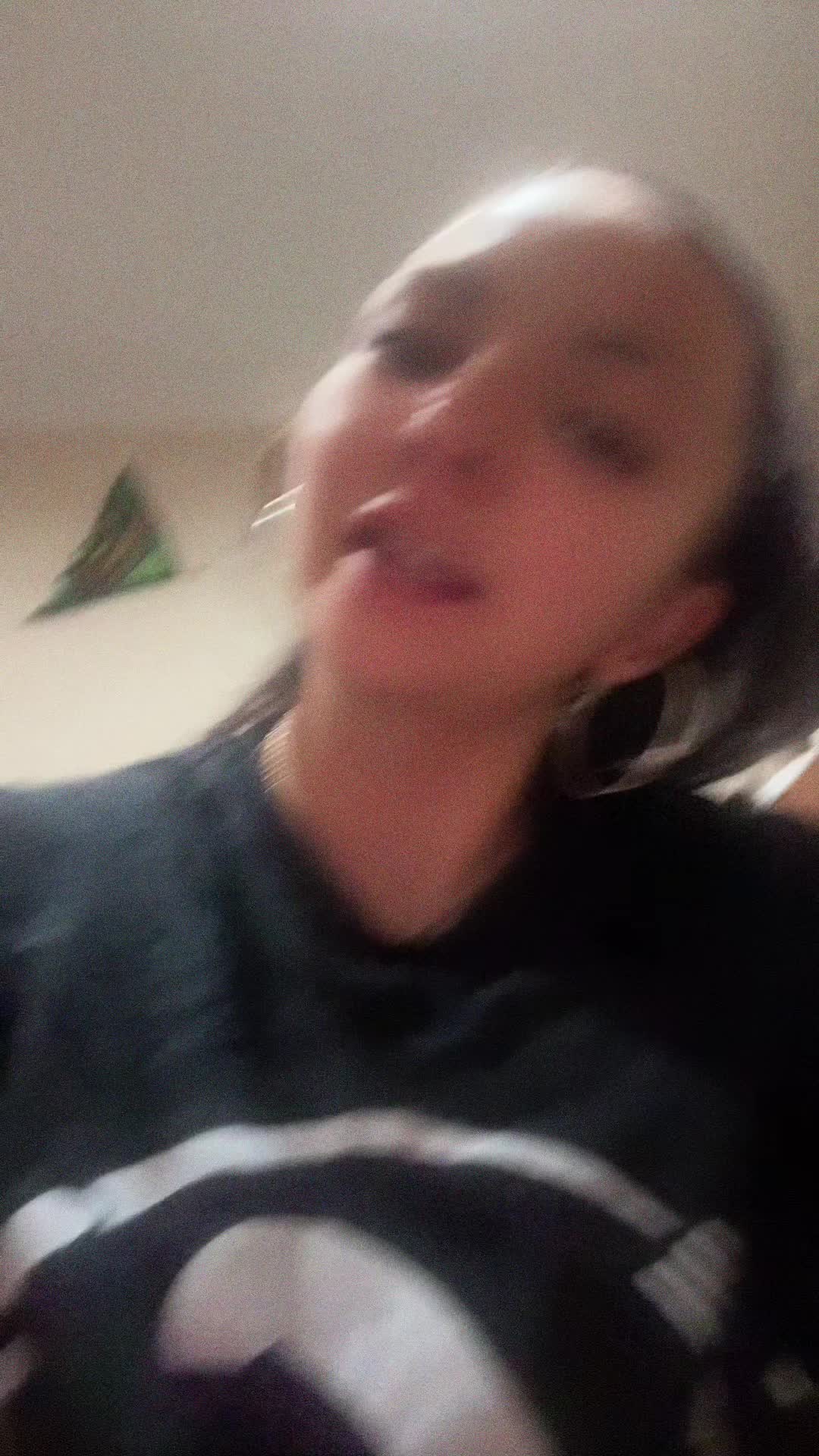@julzmarz420