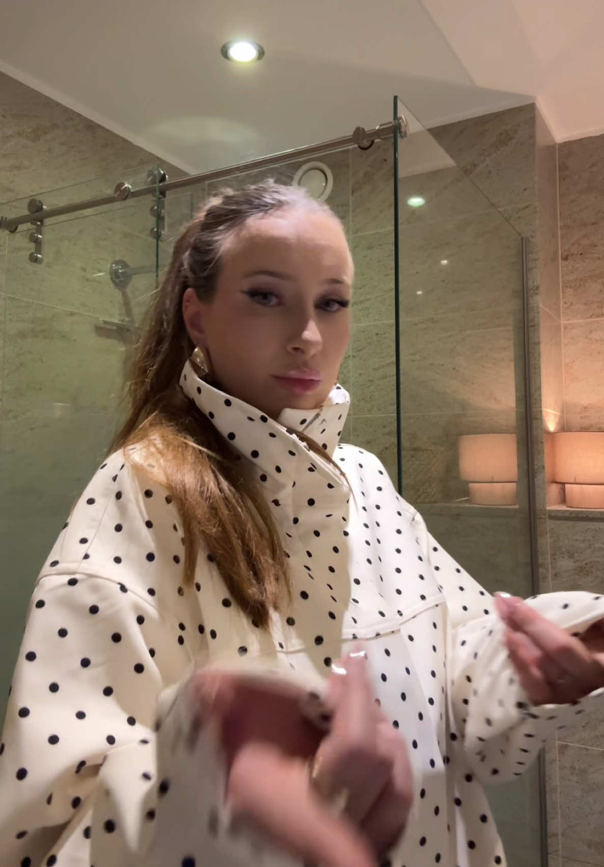 @Larissaxra