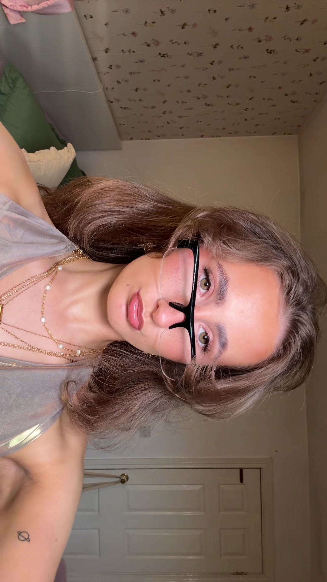 @Molls 🩷🧚🏼🦢✨💌🌸⭐️