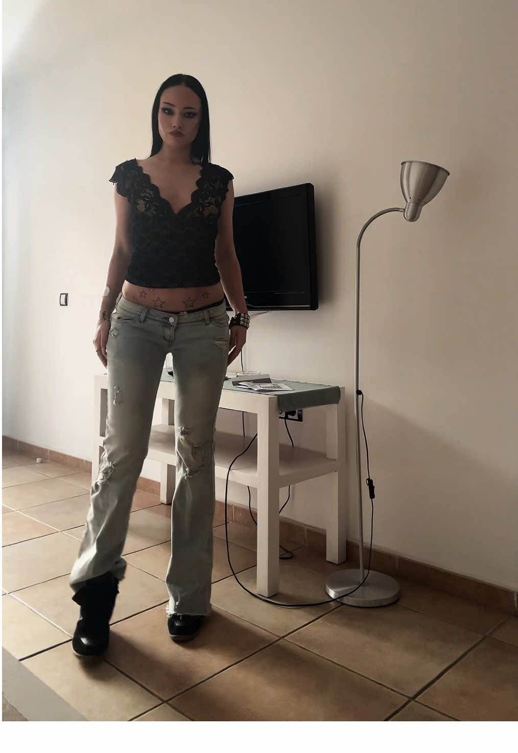 @🧛🏻&zwj;♀️