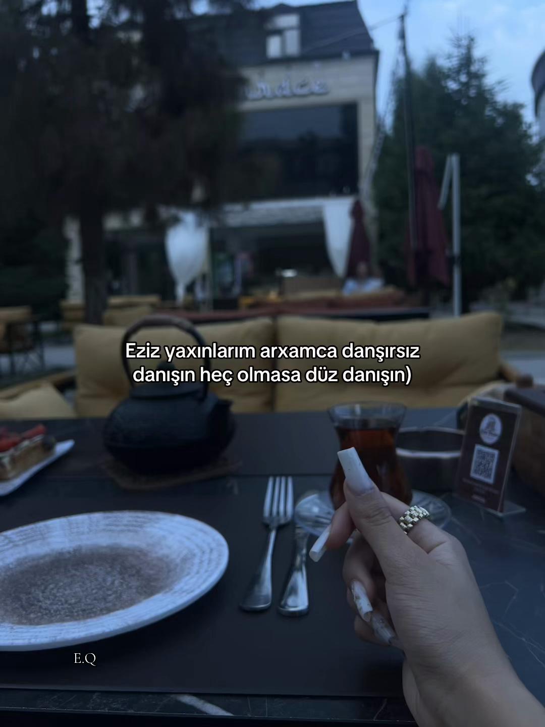 @𓄂ℰ𝓁𝓁𝒶