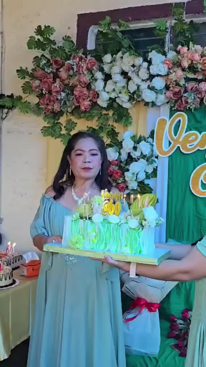 @Vennie C.Curan