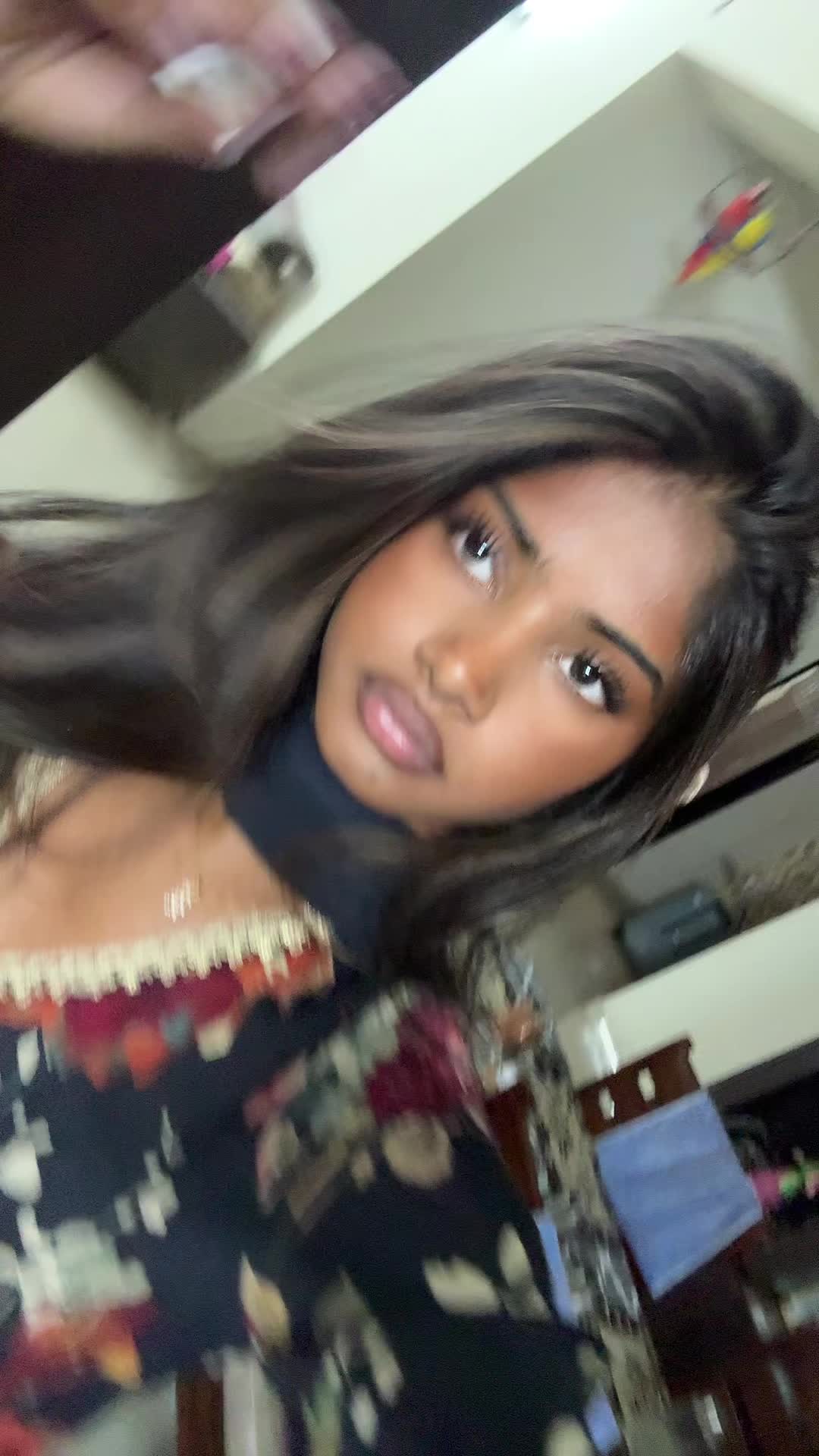 @anika