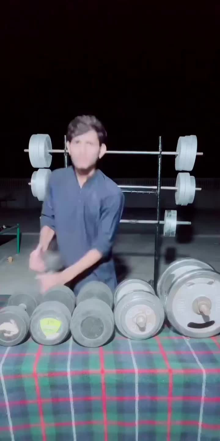 @Bodybuilder boy