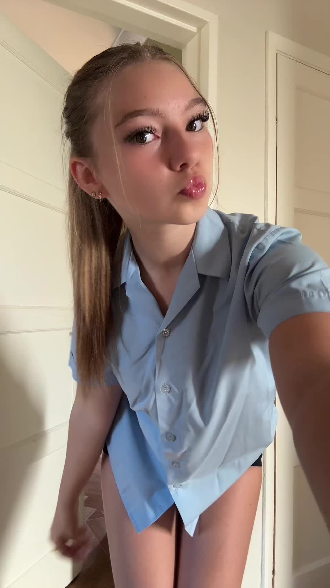 @lily x