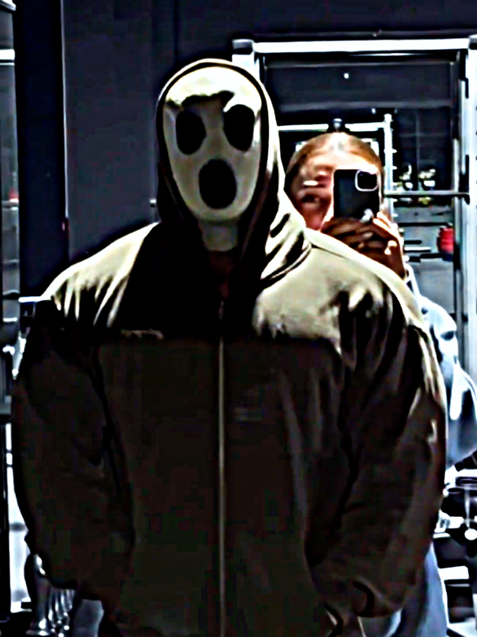 @𝐆𝐘𝐌𝐁𝐑𝐎ᵉᵈⁱᵗˢ